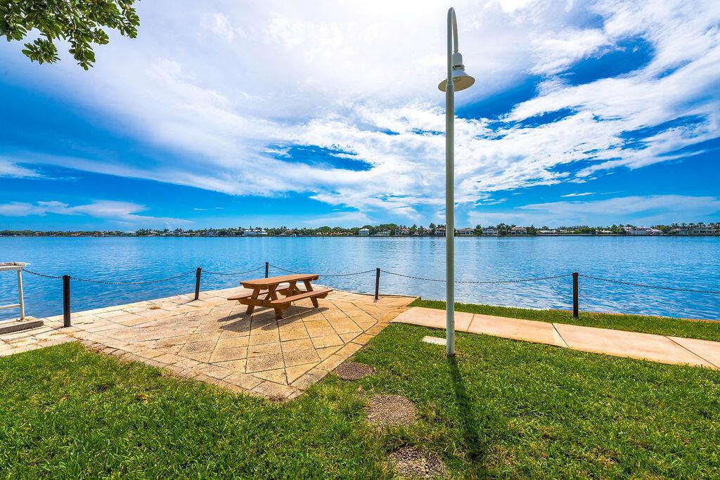 YACHT CLUB ON THE INTRACO - Residential Lease
