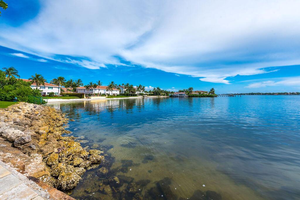 YACHT CLUB ON THE INTRACO - Residential Lease