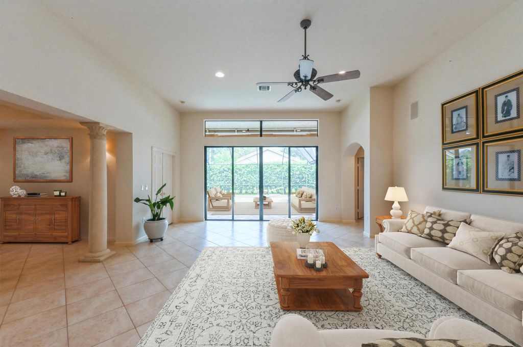 Photo of 11061 Via Amalfi, Boynton Beach, FL 33437 (MLS # R11106106)