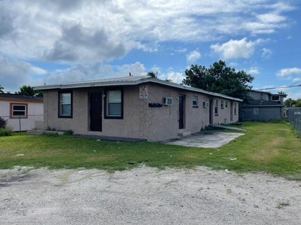 Photo of 639 SW 5th Street #1, Belle Glade, FL 33430 (MLS # R10937375)