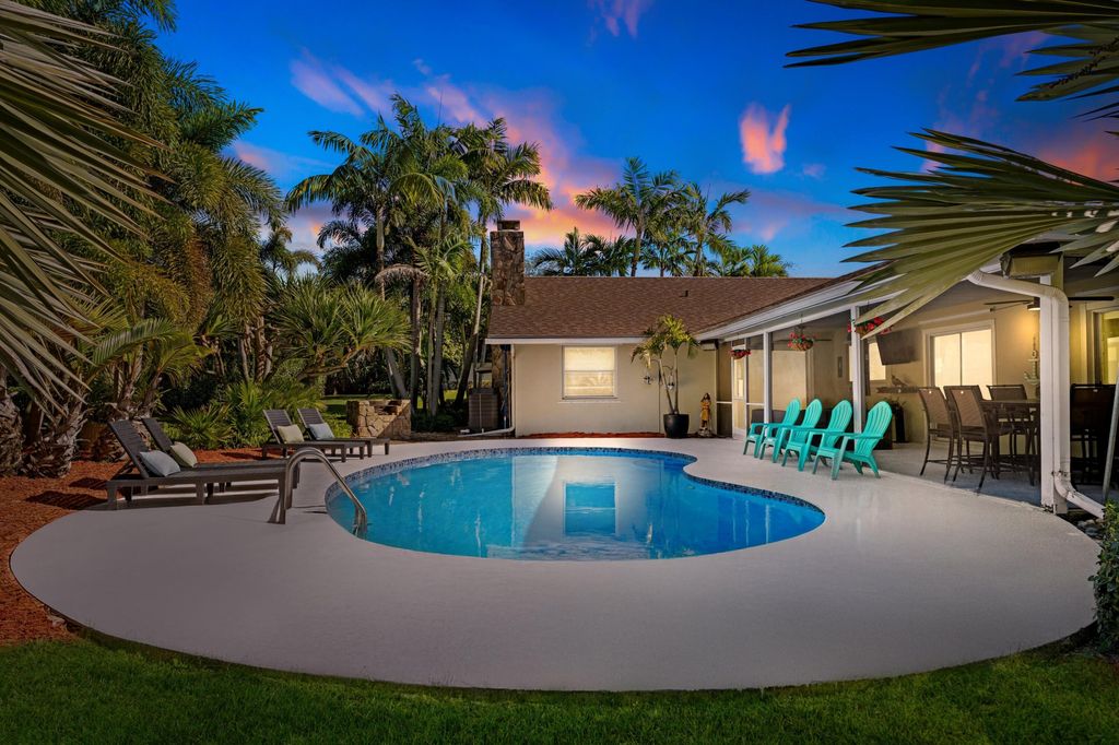 Photo of 1887 Finn Hill Drive, Boynton Beach, FL 33426 (MLS # R11156502)