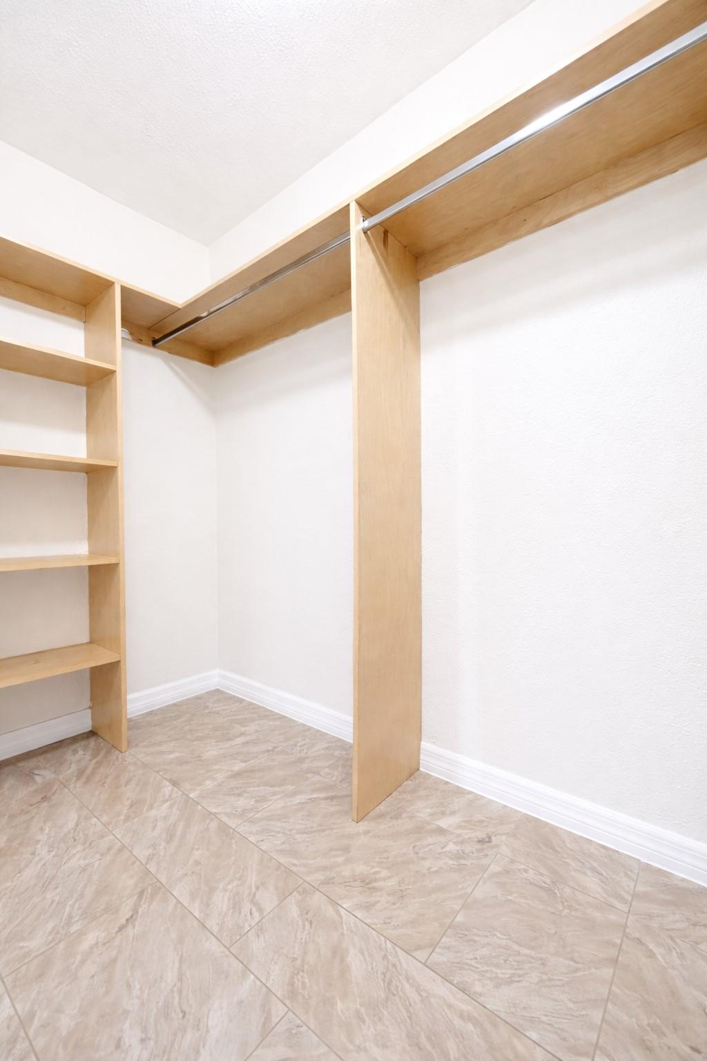 LAKE SHORE SUB B G IN - Residential