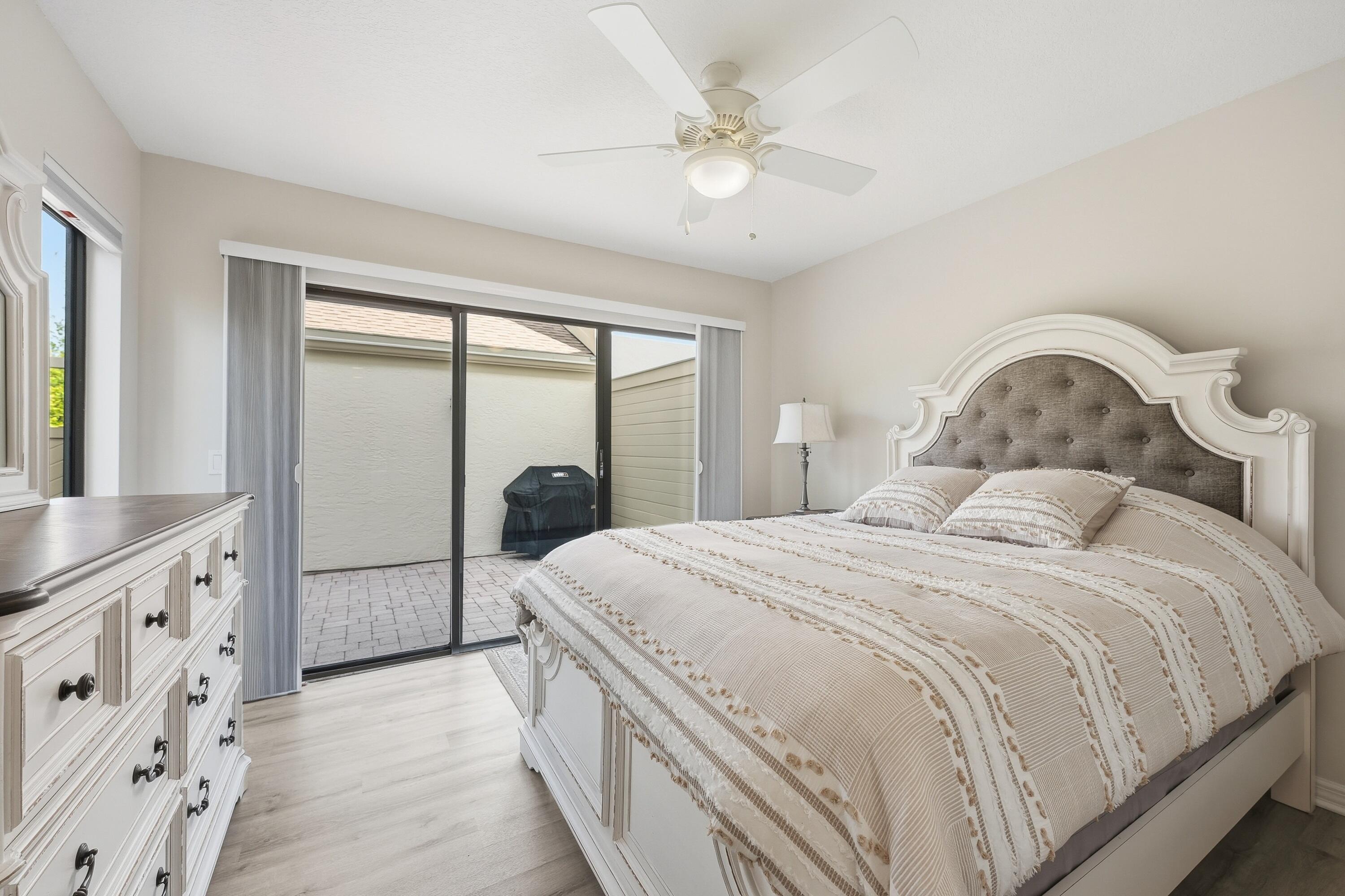 TARPON BAY MOORINGS - Residential