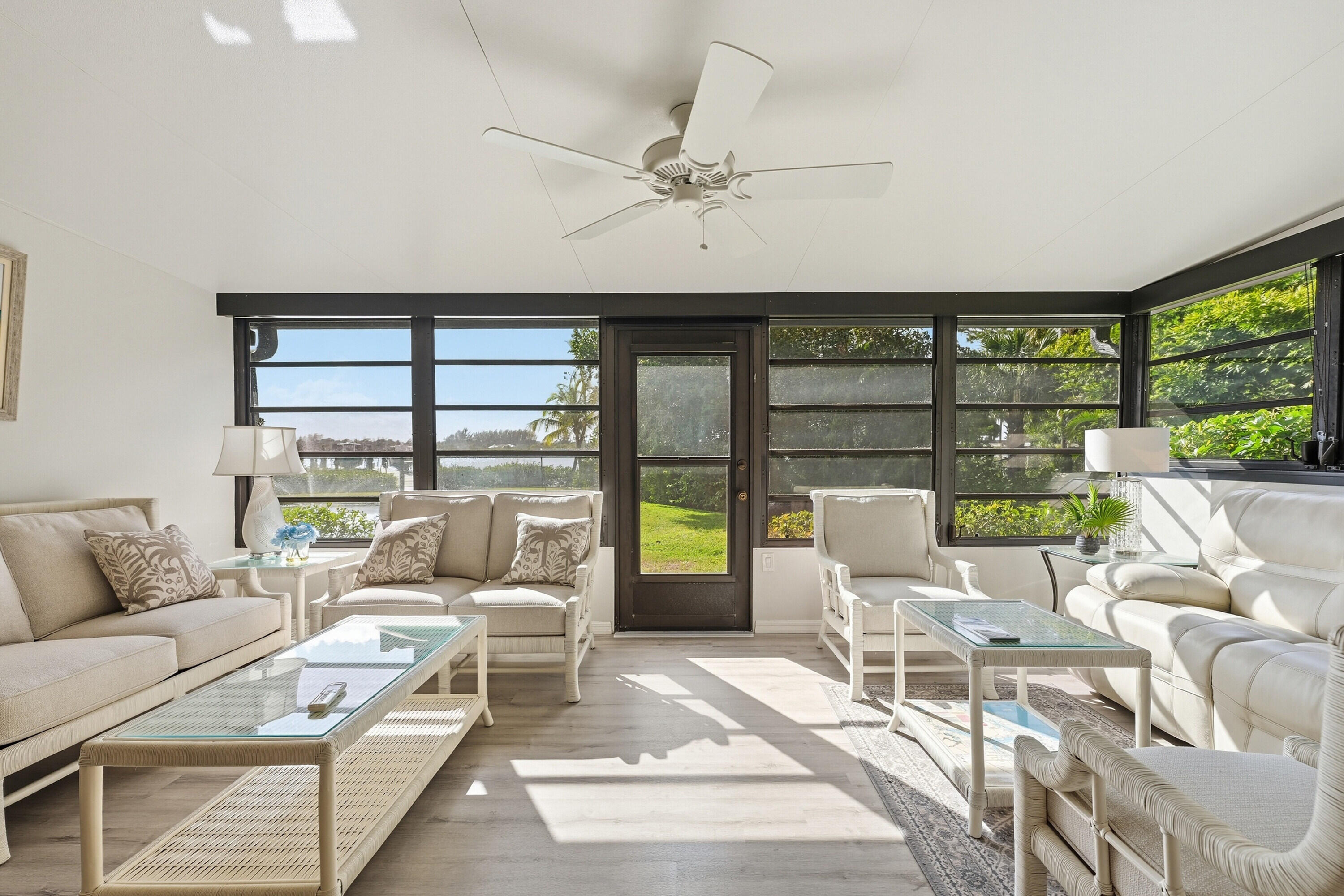 TARPON BAY MOORINGS - Residential