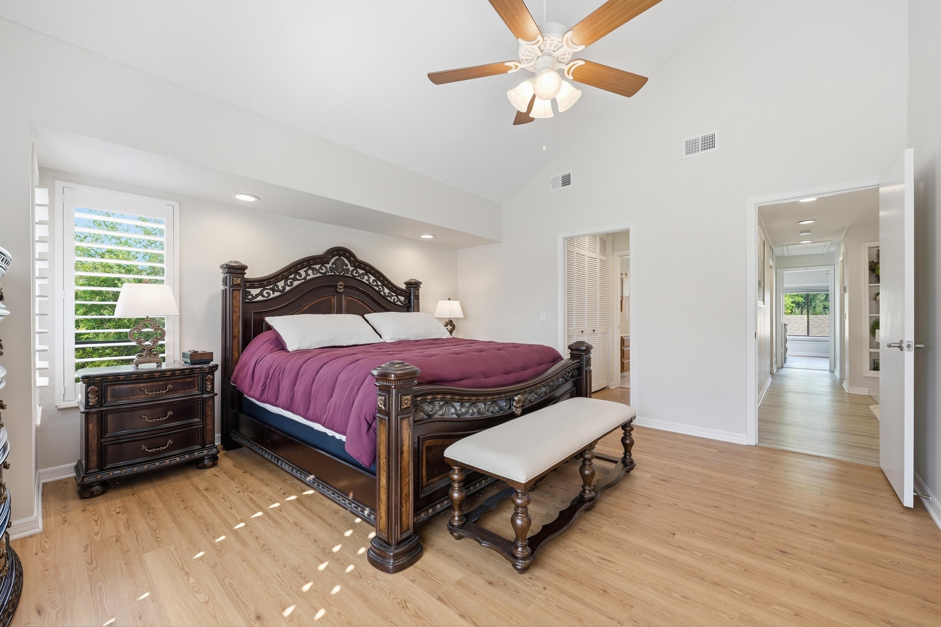 TARPON BAY MOORINGS - Residential