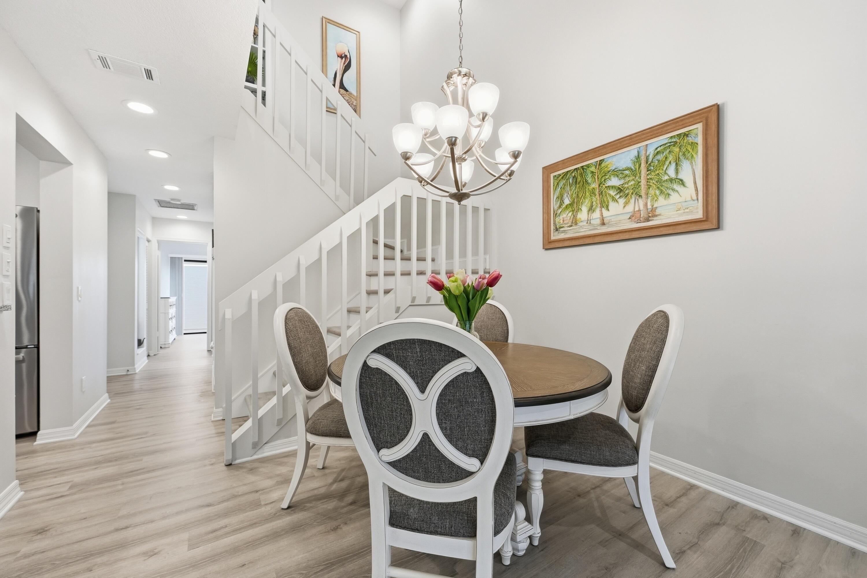 TARPON BAY MOORINGS - Residential