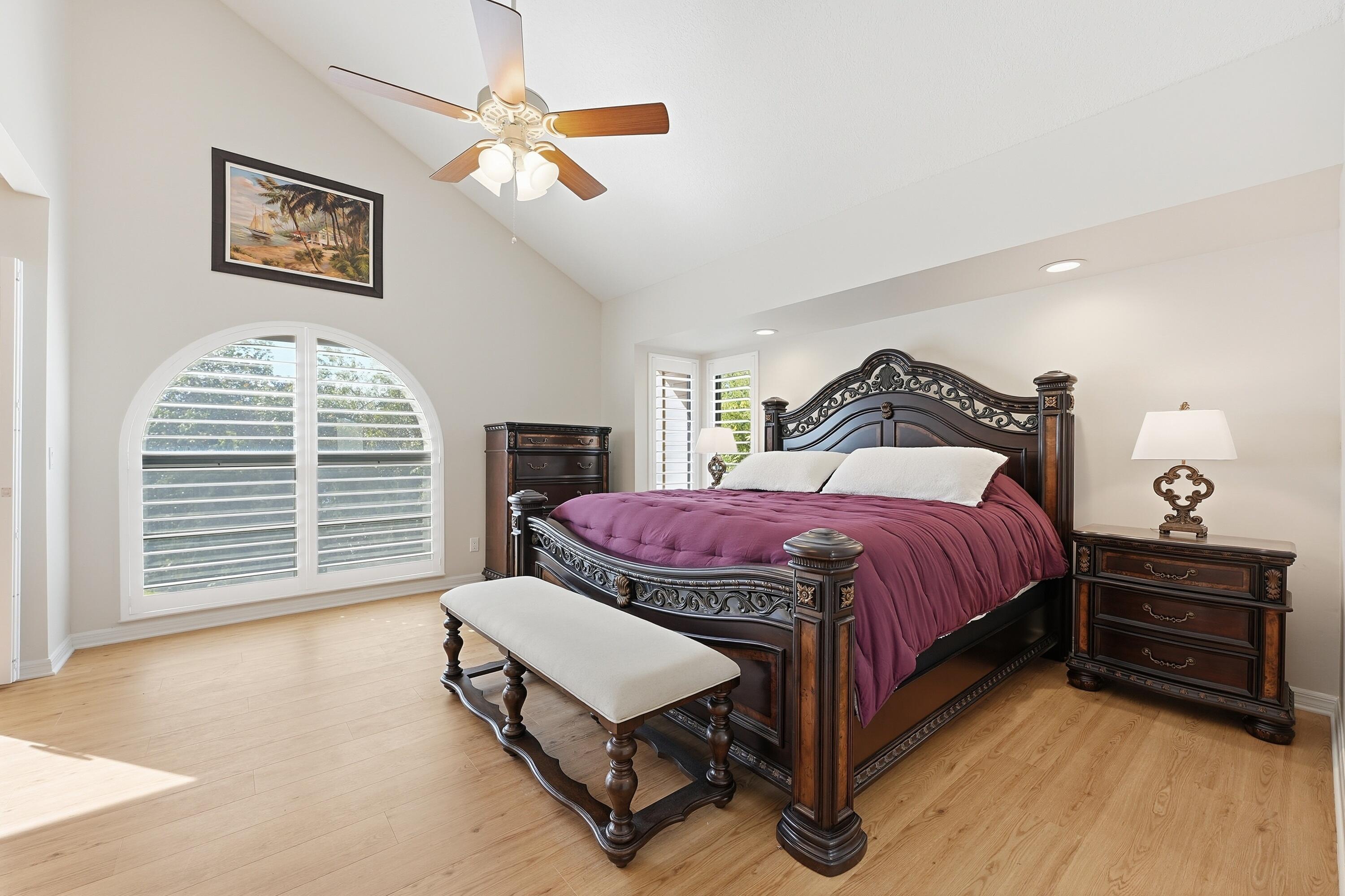 TARPON BAY MOORINGS - Residential