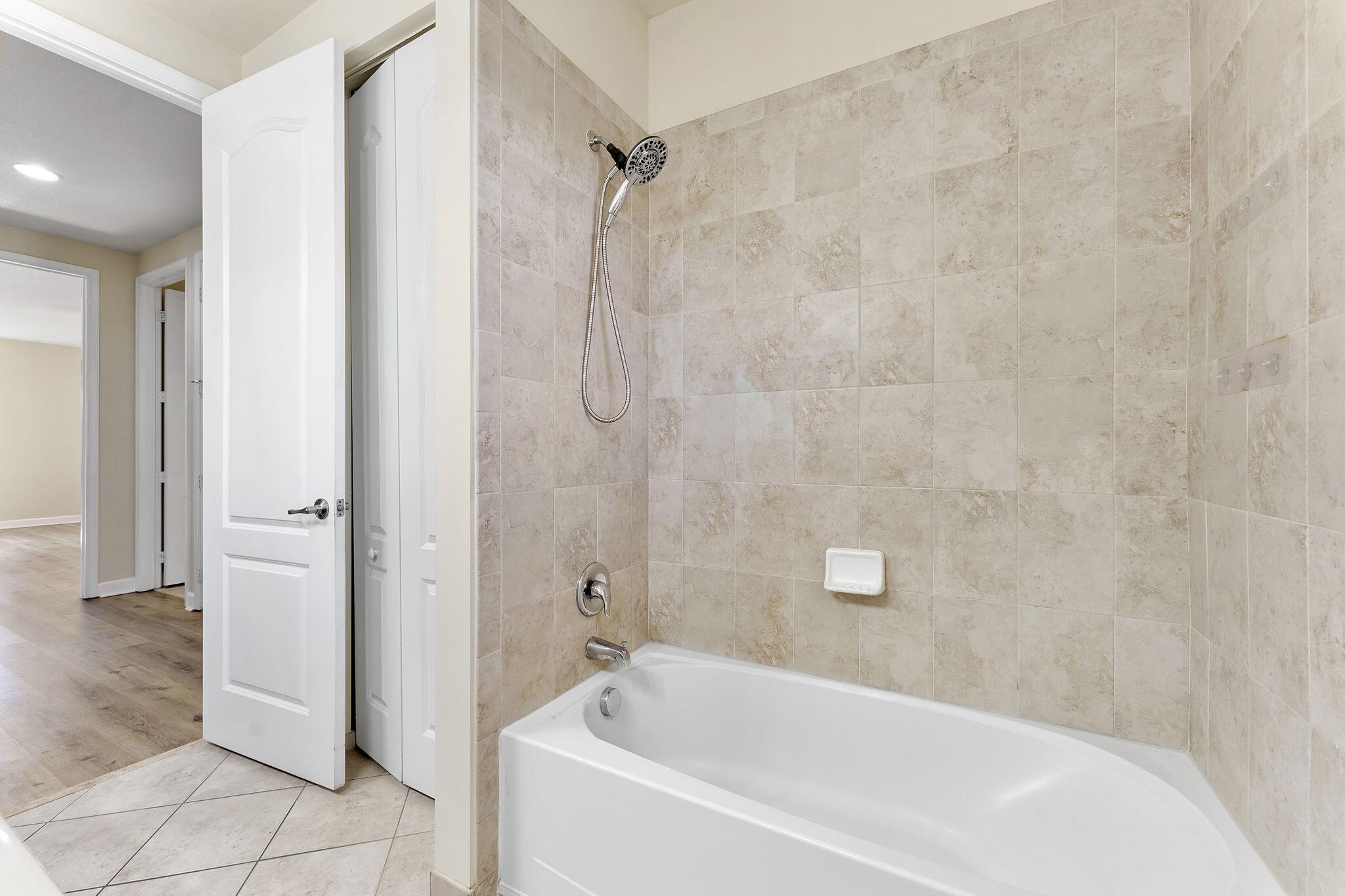 CAPISTARA - Residential