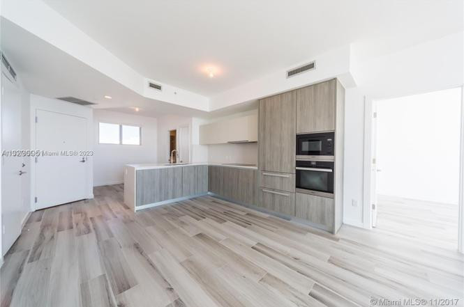 2900 NE 7th Avenue 1503