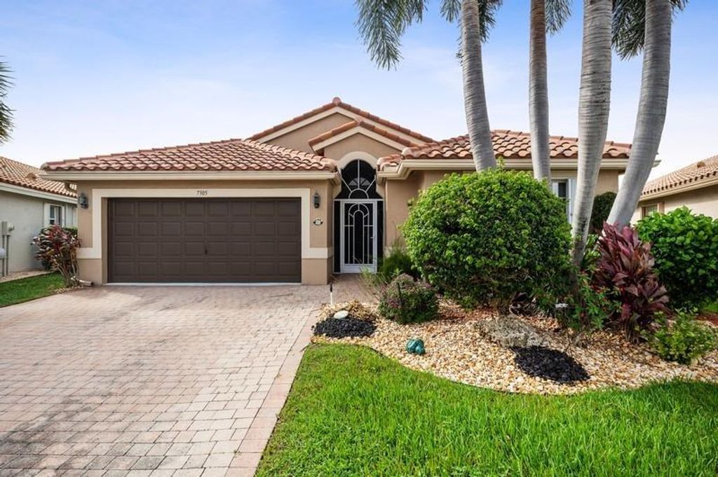 Photo of 7305 Haviland Circle, Boynton Beach, FL 33437 (MLS # R10670761)