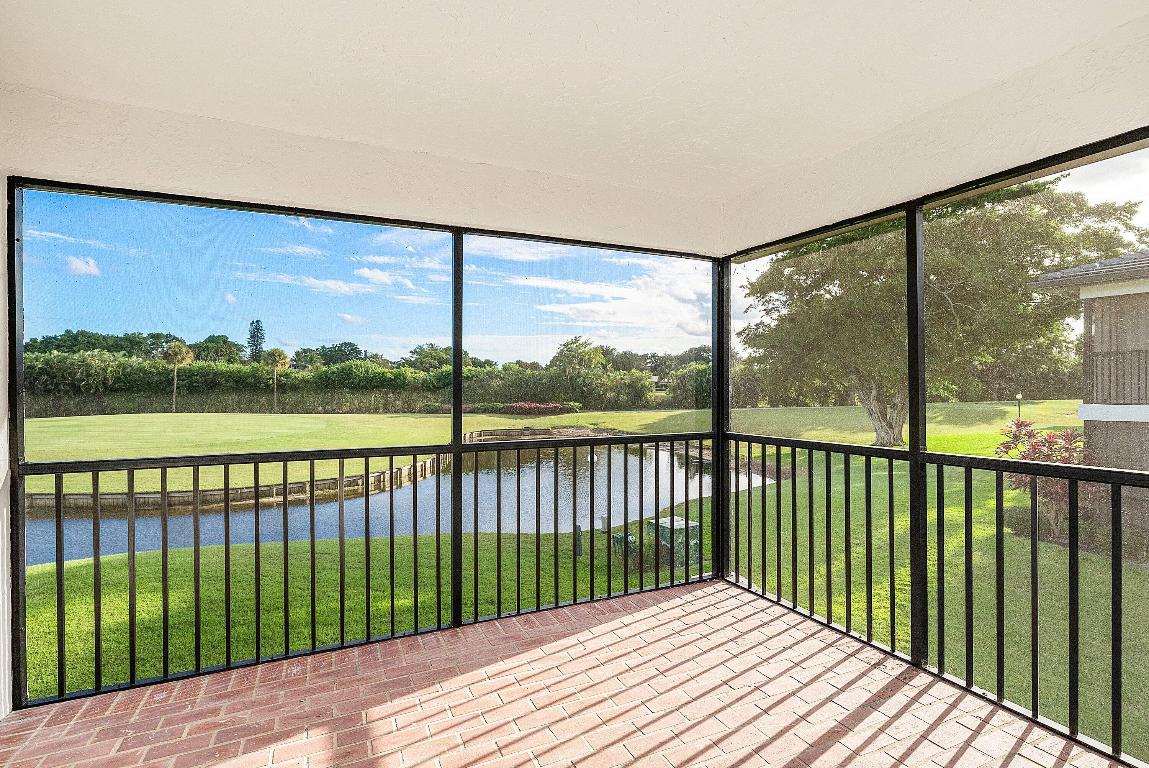 SOUTHPORT AT HUNTERS RUN CONDO - Residential