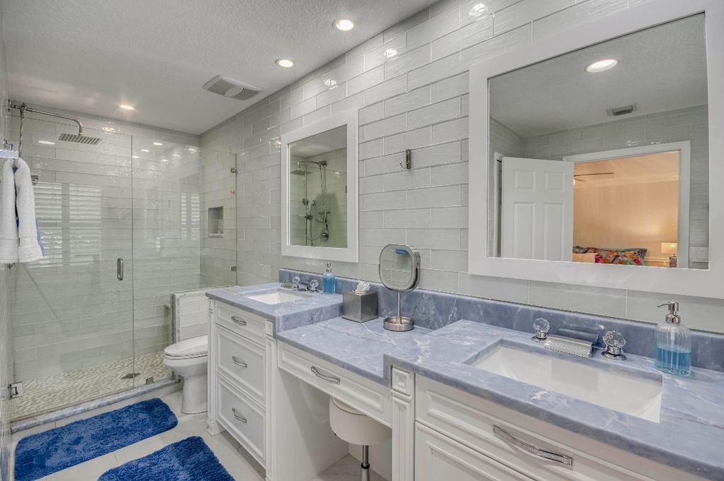 Photo of 8042 Murano Circle, Palm Beach Gardens, FL 33418 (MLS # R11125370)