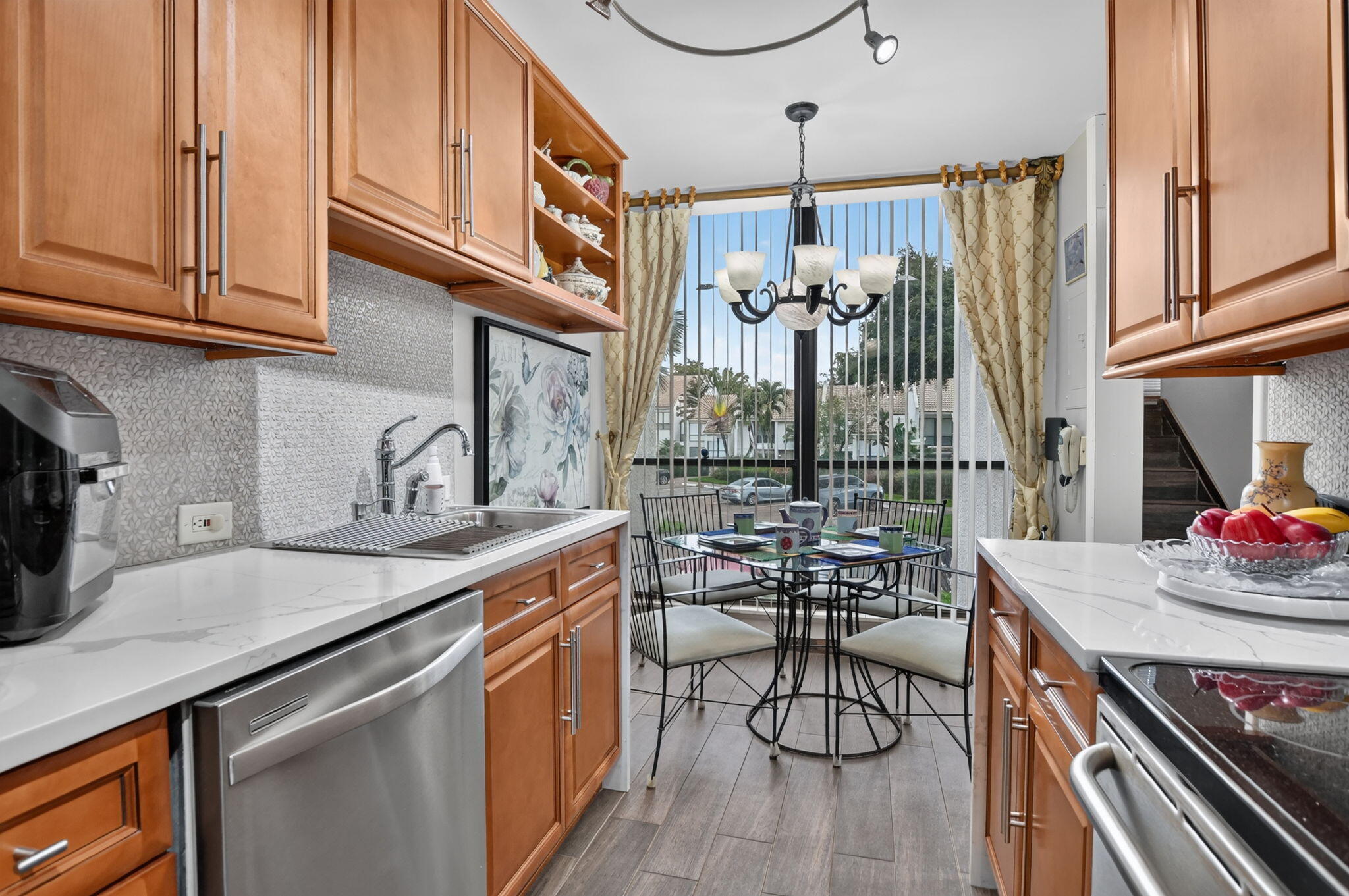 2805 Bridgewood Drive