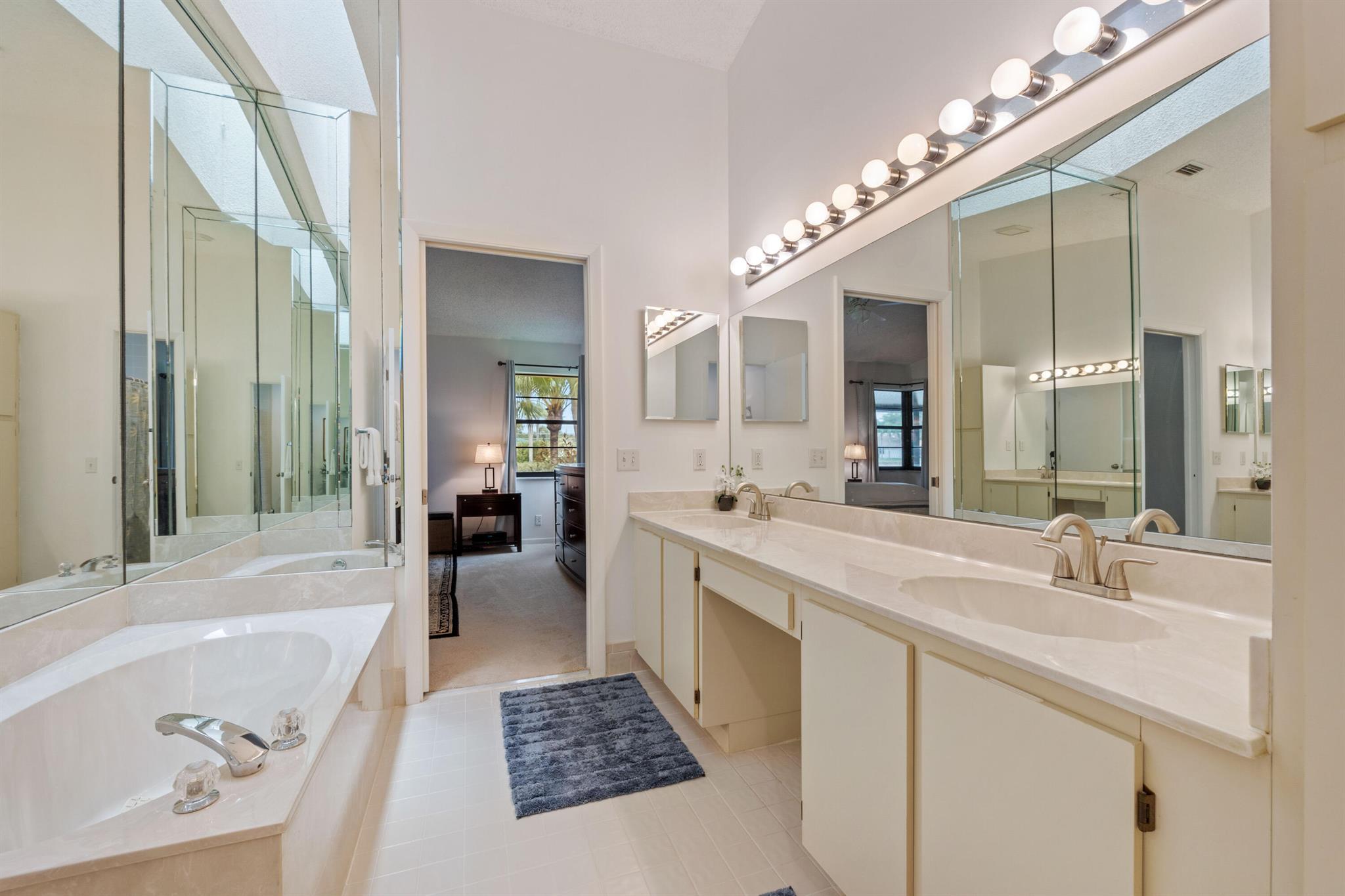 WINDWARD PALM BEACH 2 - Residential