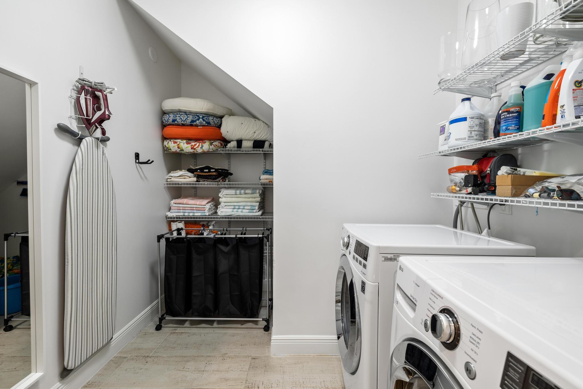 Lakeridge - Residential