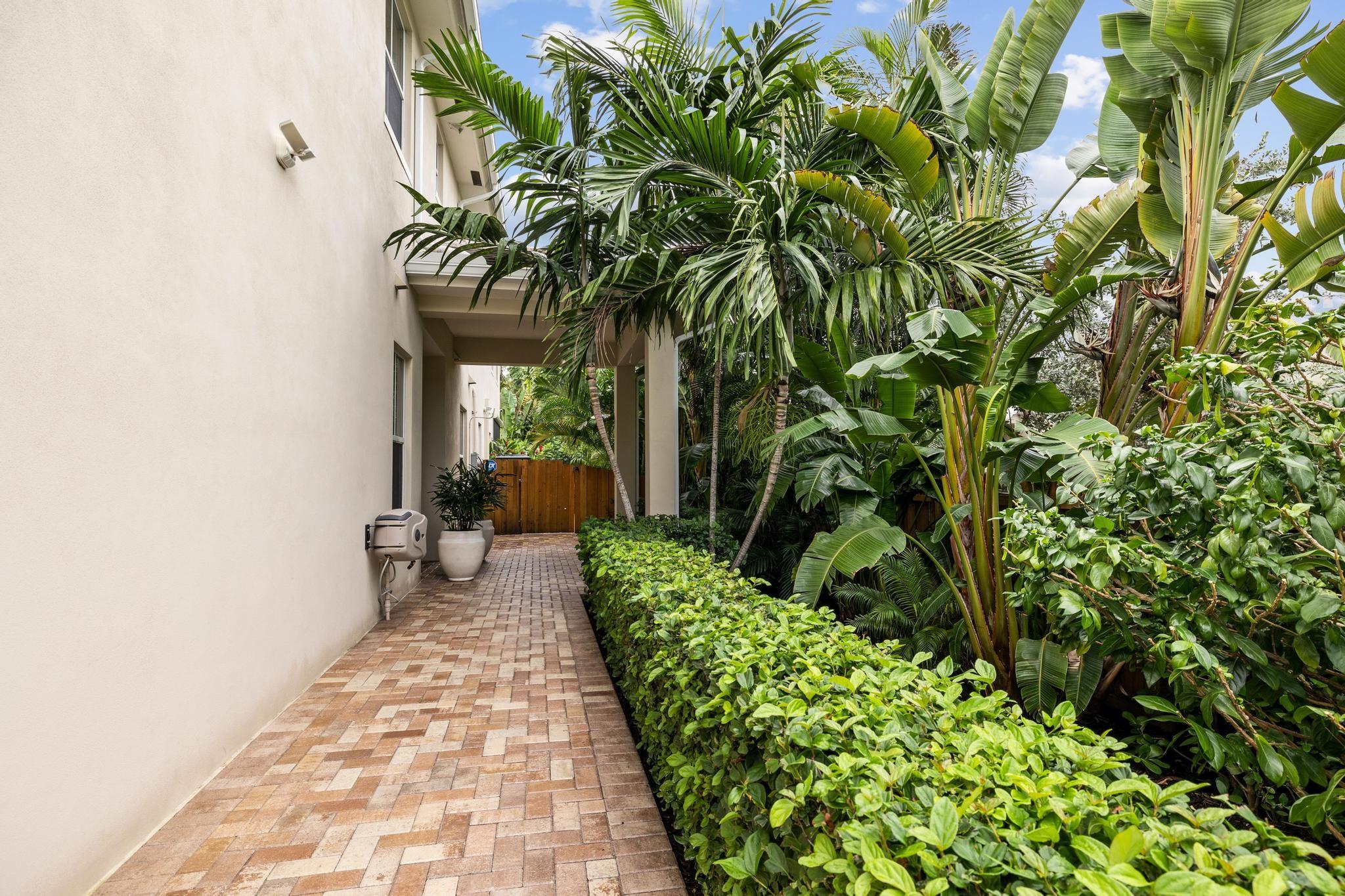 Lakeridge - Residential