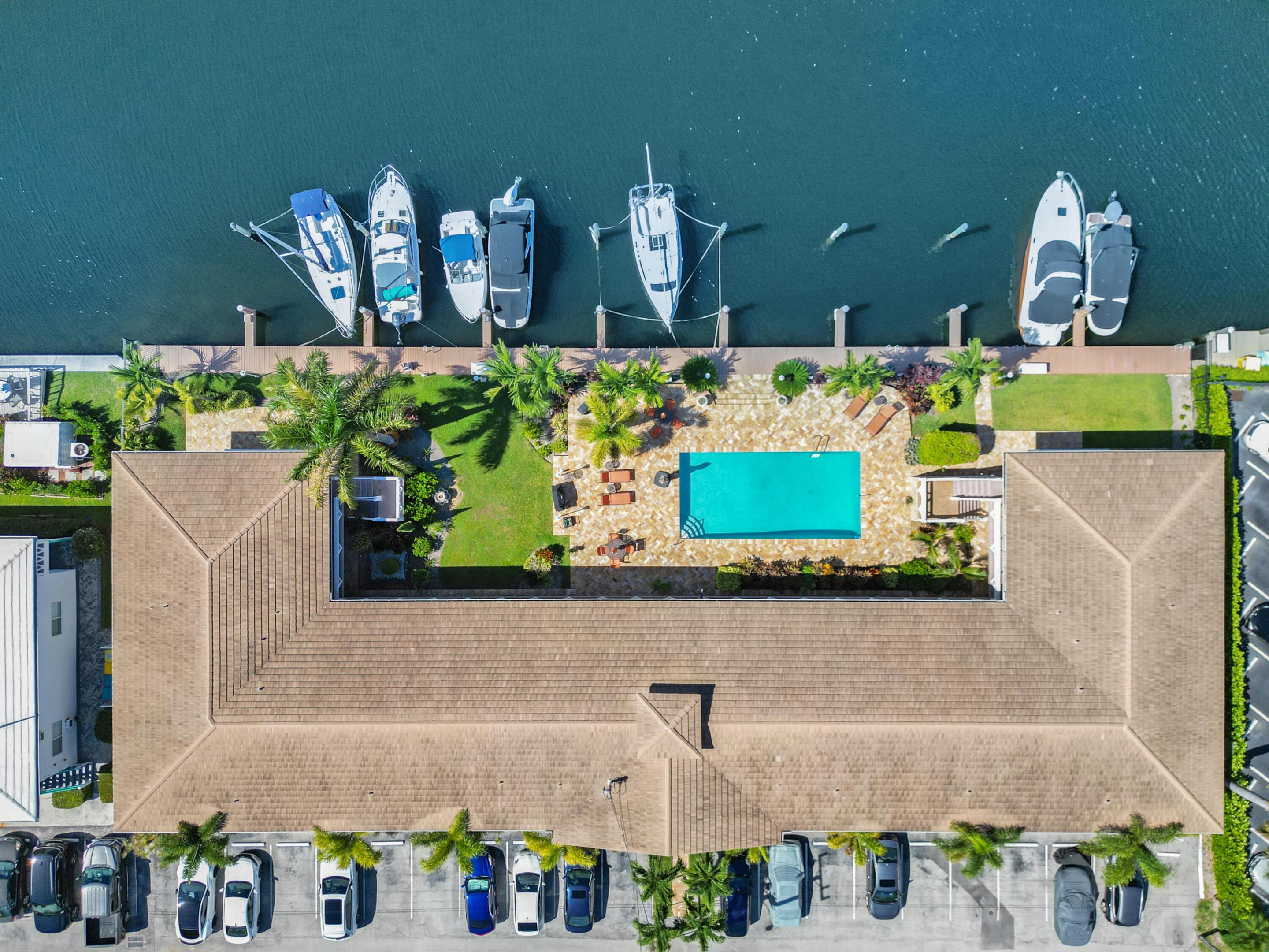 CORAL RIDGE WATERSIDE CONDO - Residential Lease