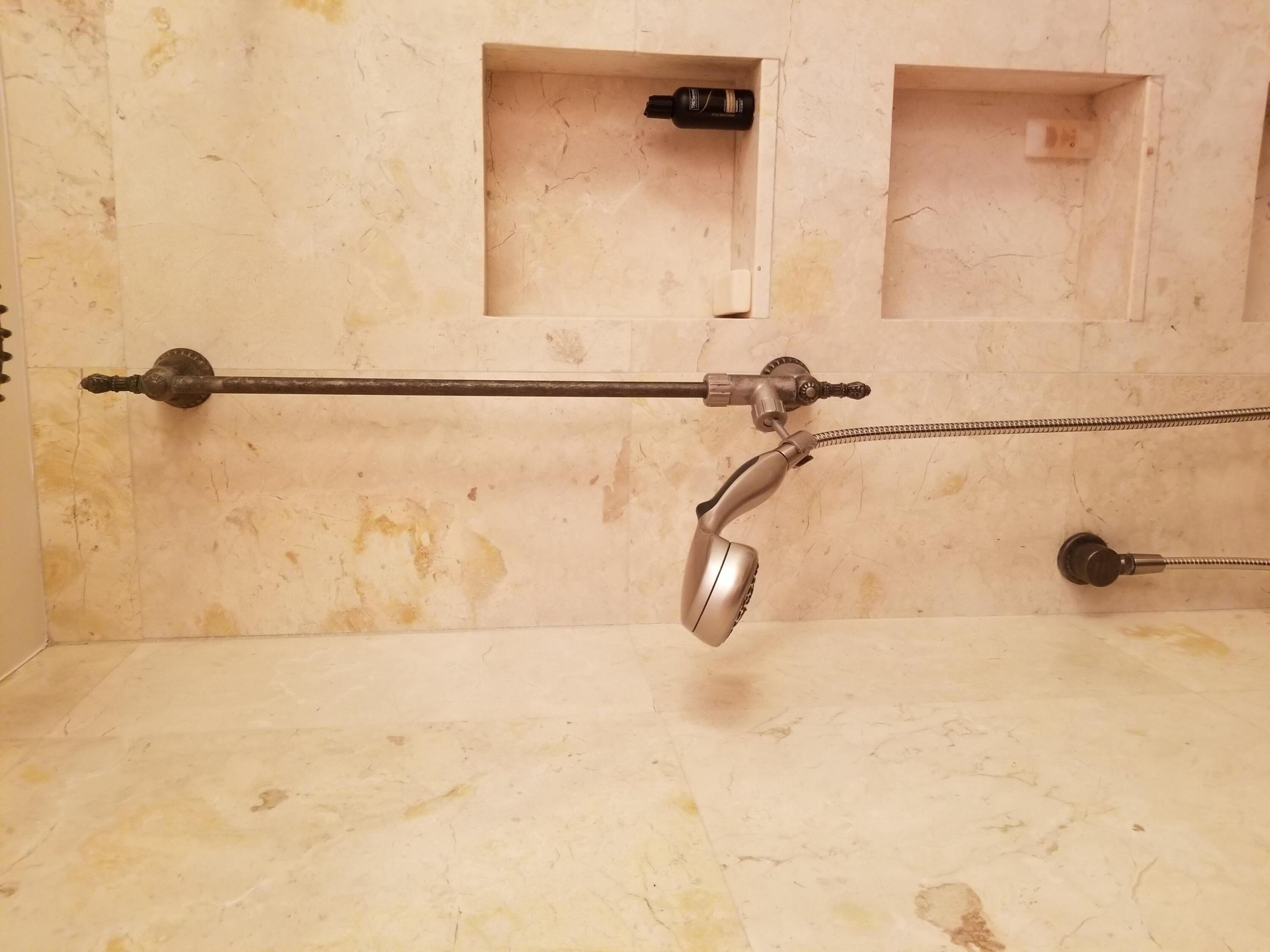 CORAL RIDGE WATERSIDE CONDO - Residential Lease