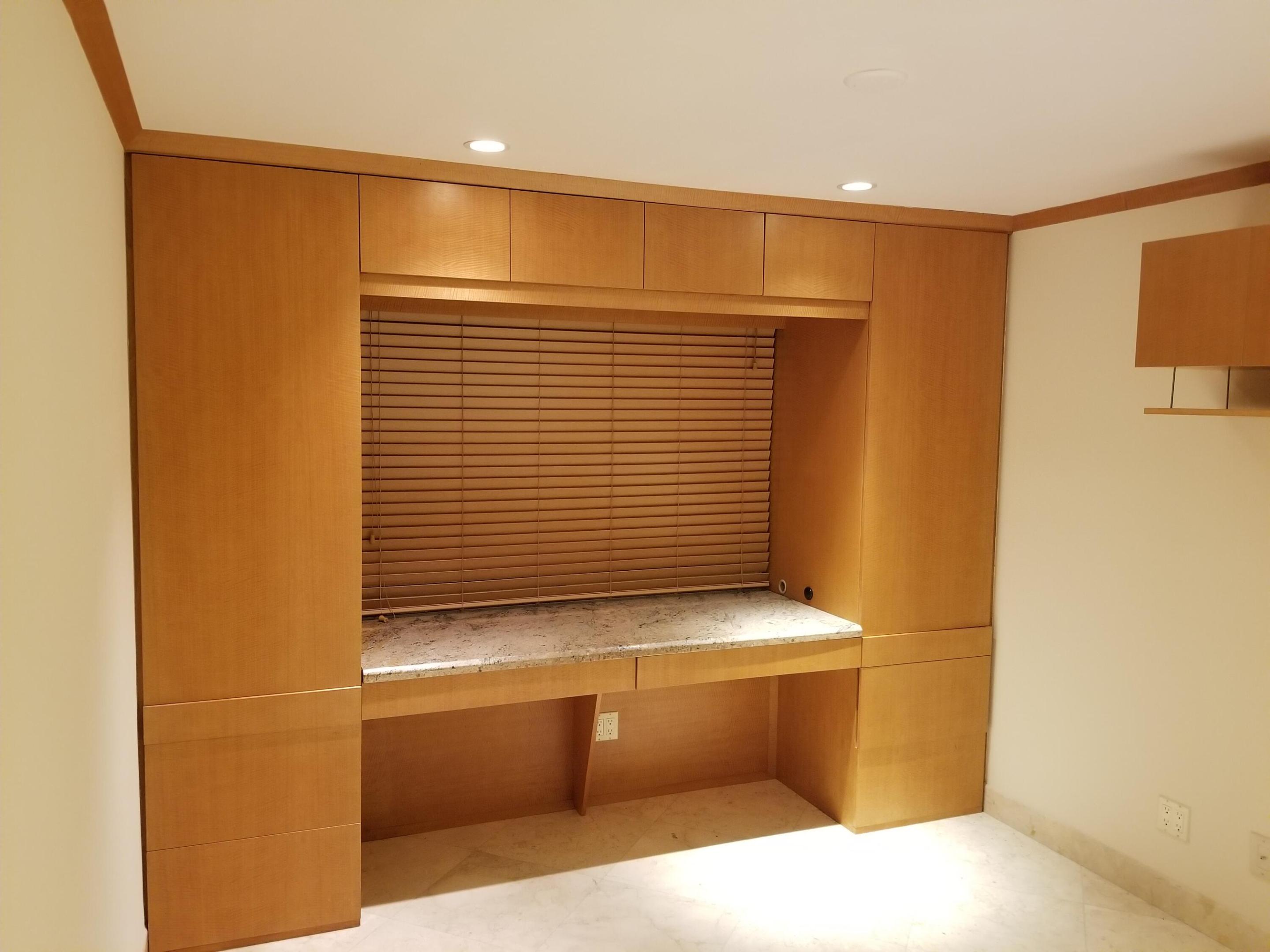 CORAL RIDGE WATERSIDE CONDO - Residential Lease