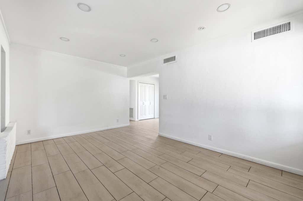Photo of 1225 15th Avenue N, Lake Worth Beach, FL 33460 (MLS # B26051195)