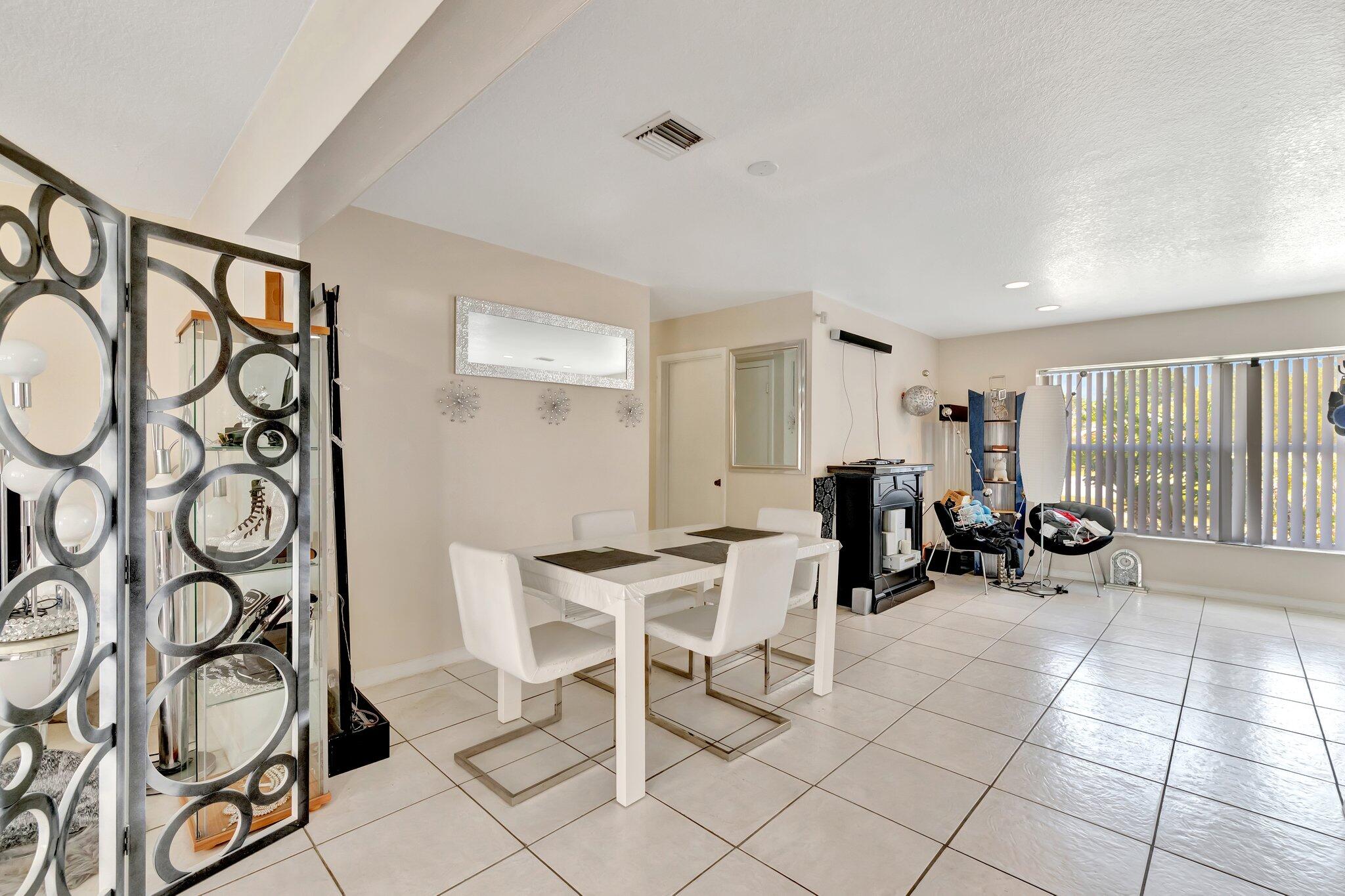 PORT ST LUCIE SECTION 24 - Residential