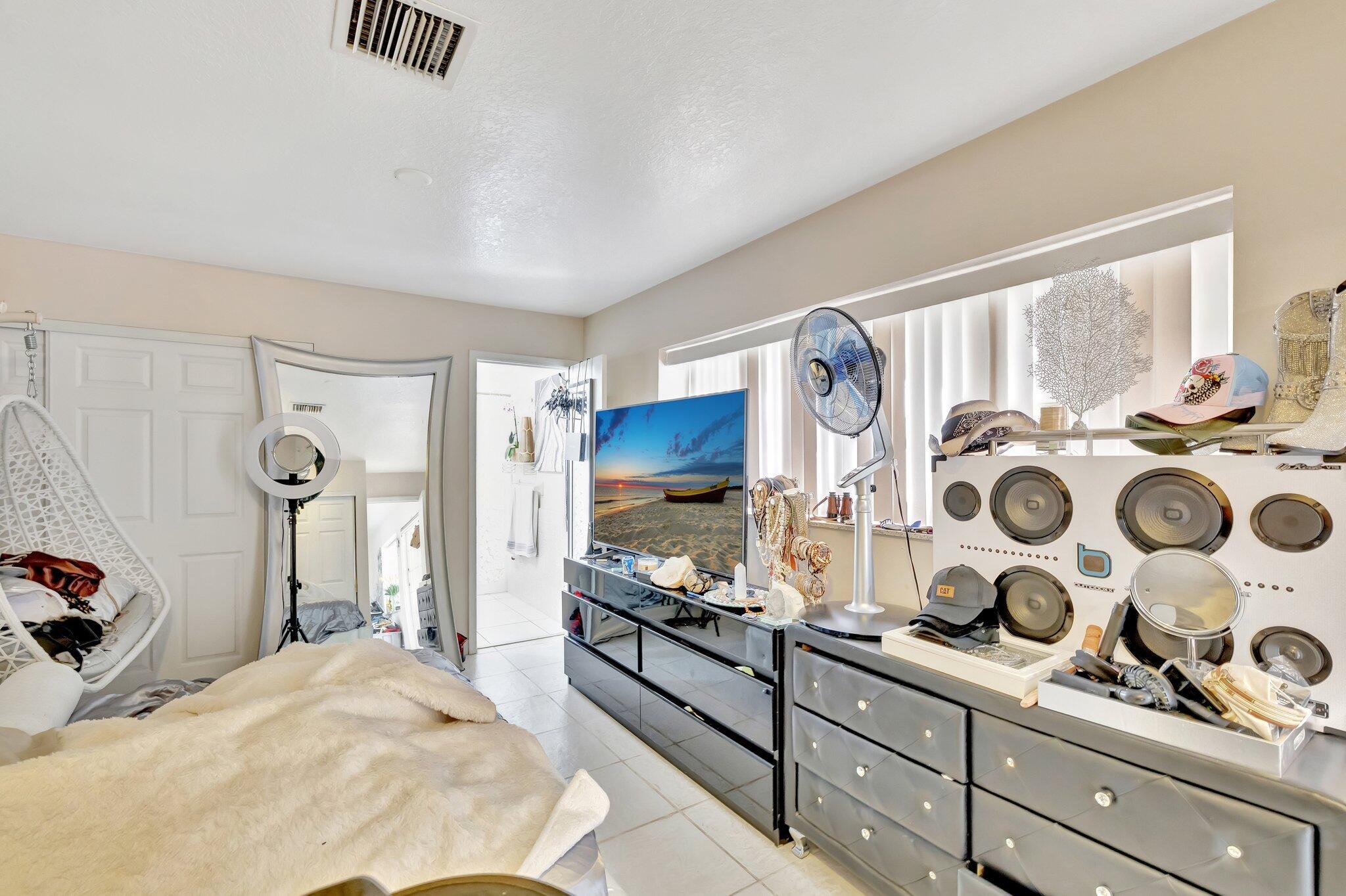 PORT ST LUCIE SECTION 24 - Residential