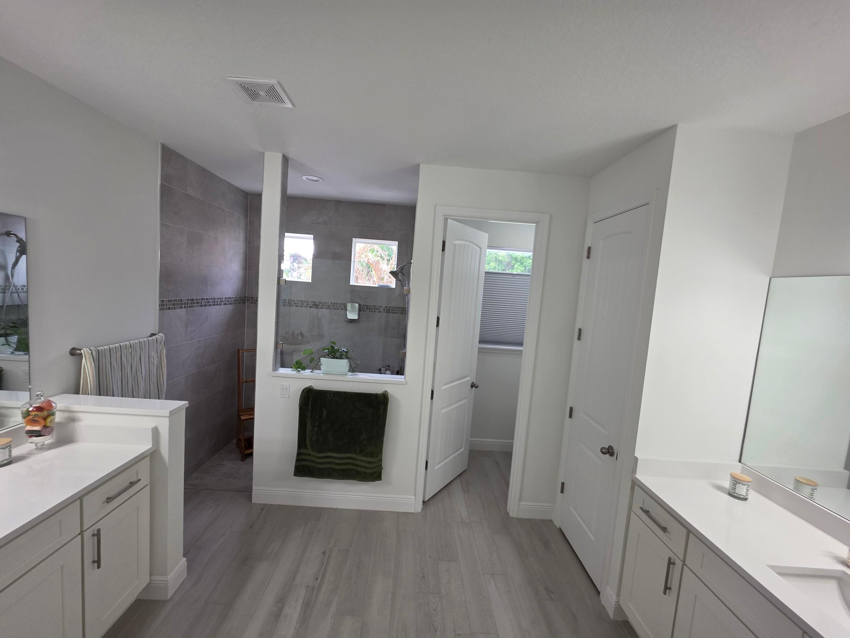 PORT ST LUCIE SECTION 31 - Residential Lease