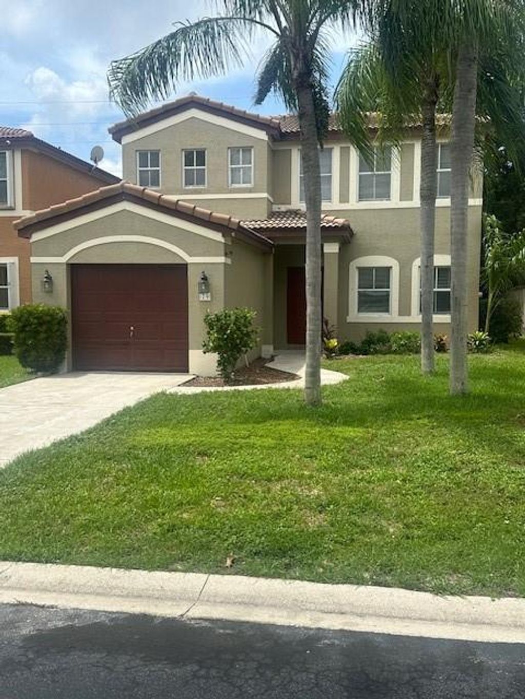 Photo of 79 NW 44th Terrace, Deerfield Beach, FL 33442 (MLS # F10460022)