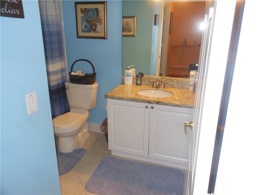 FAIRWAY ISLES - Residential