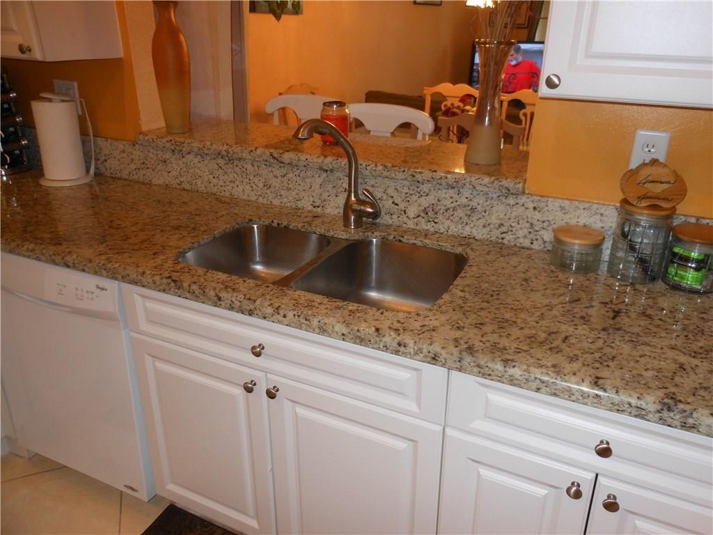 FAIRWAY ISLES - Residential