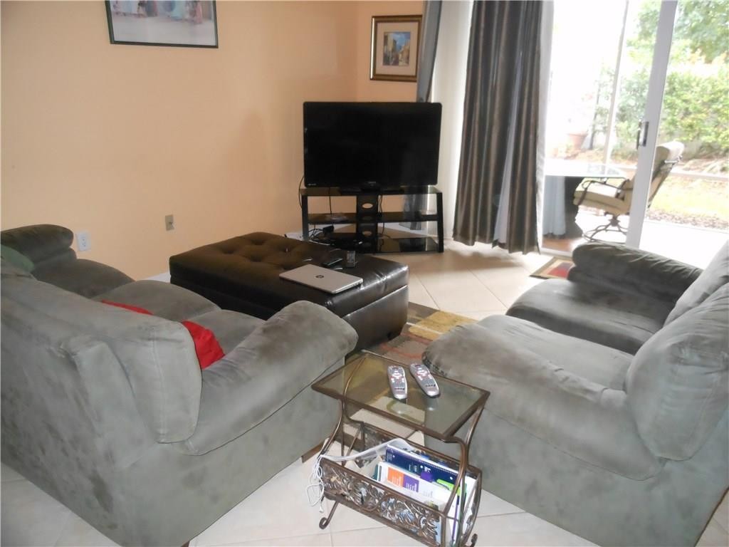 FAIRWAY ISLES - Residential