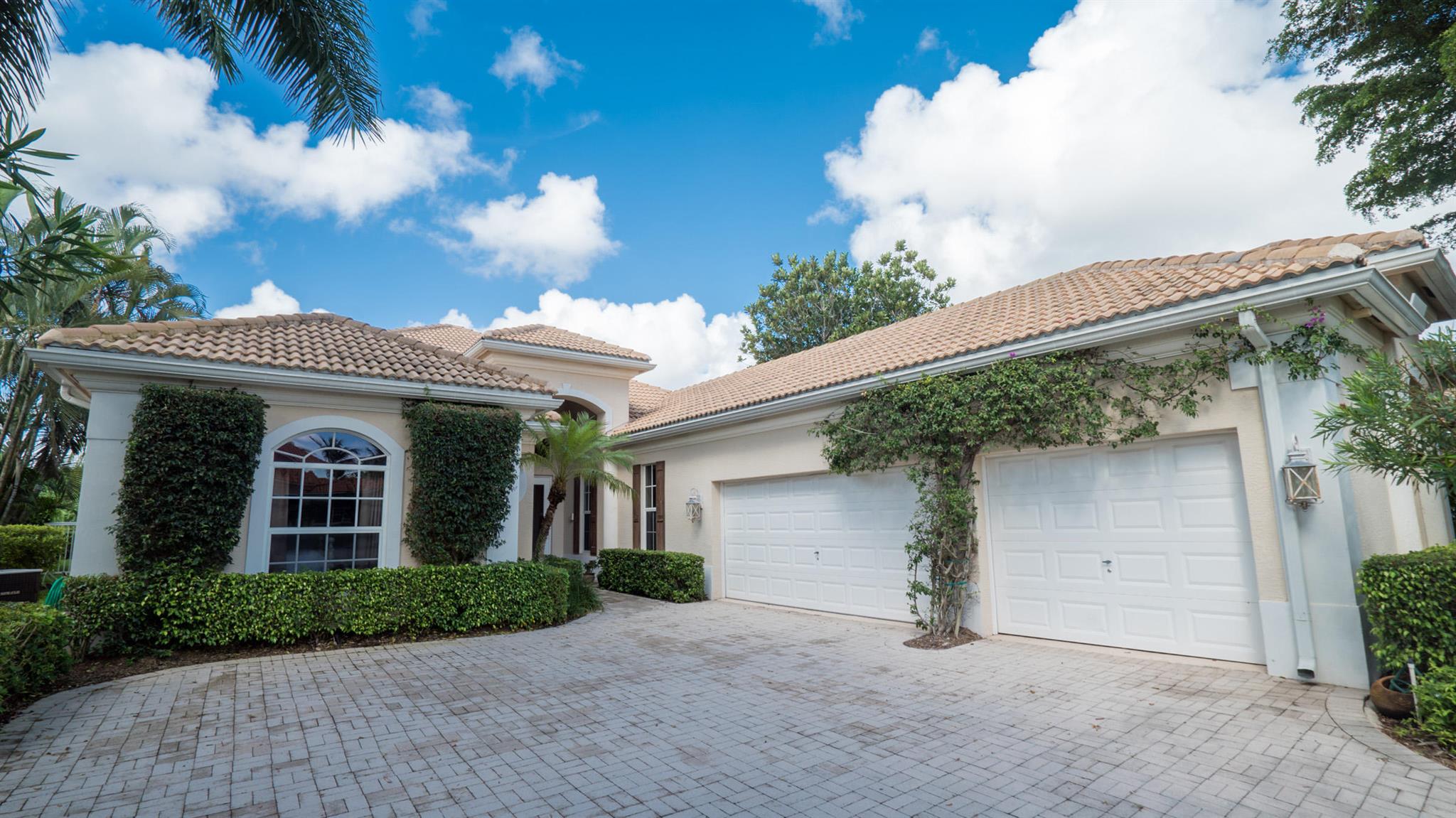 EQUESTRIAN CLUB ESTATES 2 - Residential Lease