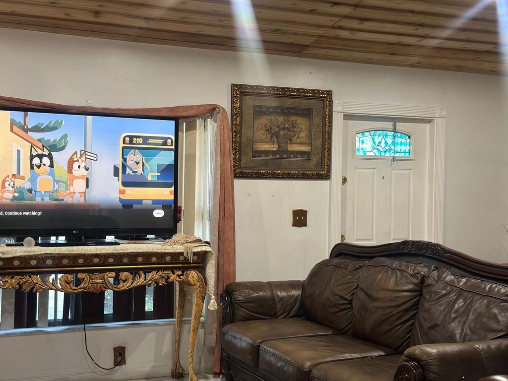 Photo of 5654 E Ithaca Cir Circle E, Lake Worth, FL 33463 (MLS # B26009855)