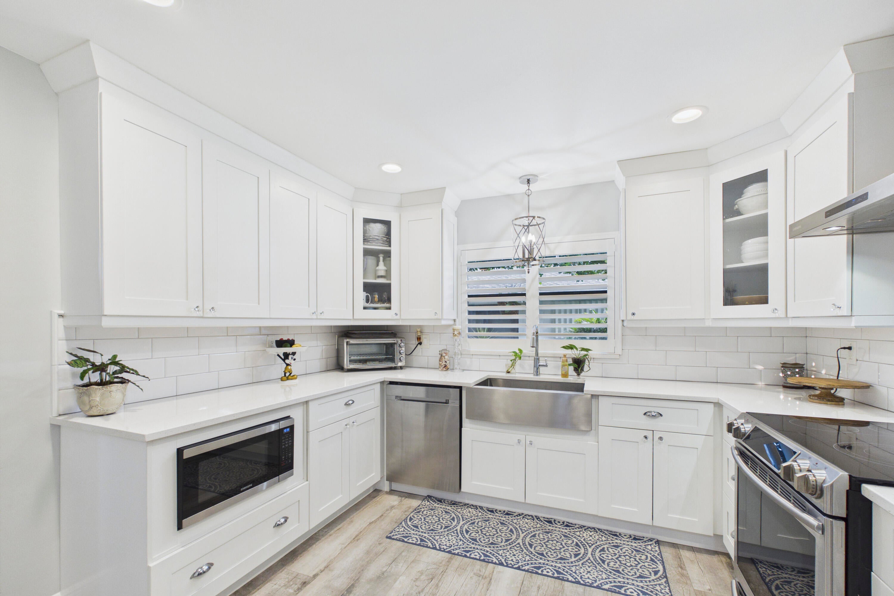 9990 LIGUSTRUM TREE Way A