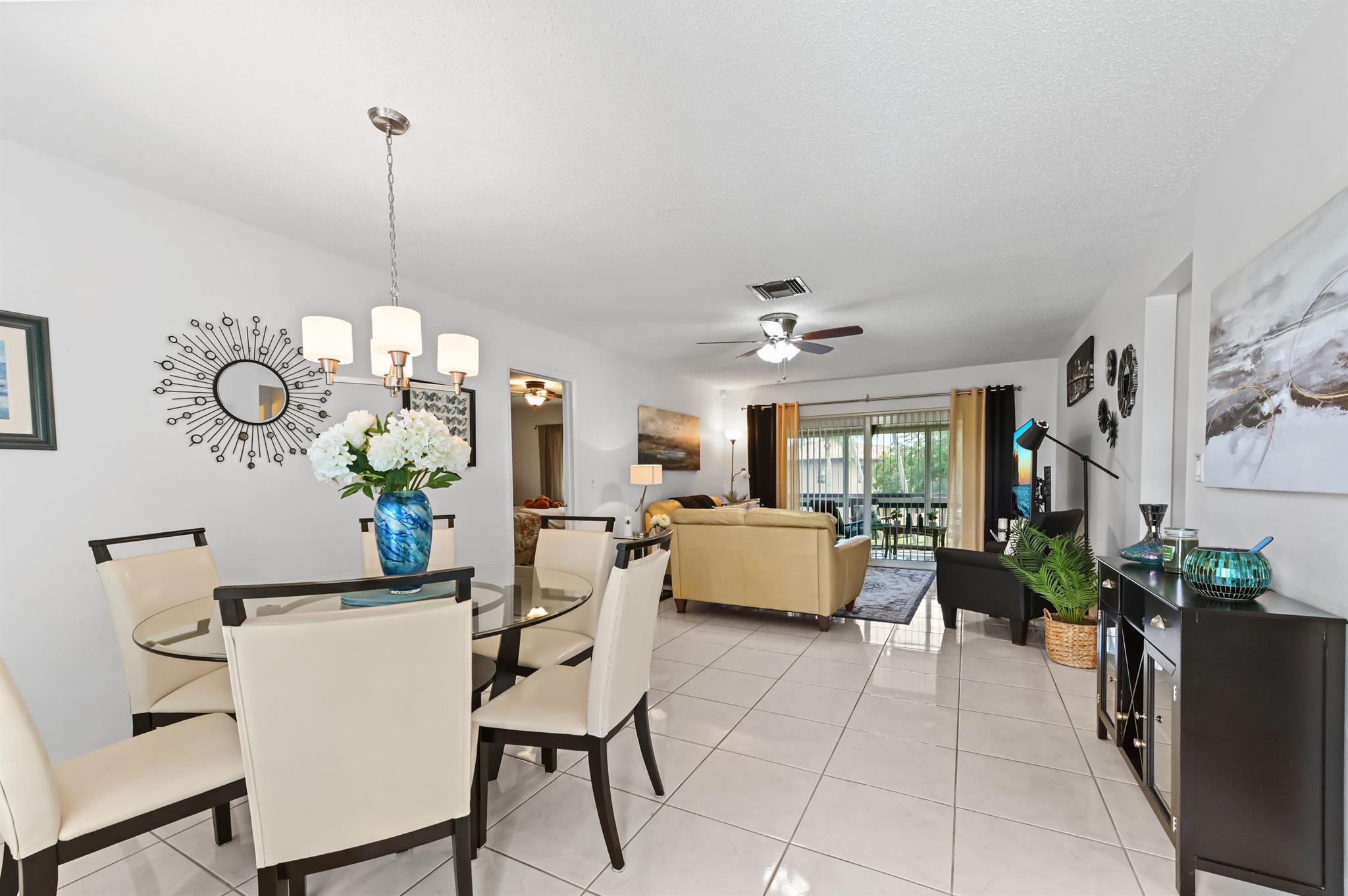 View photos, virtual tours, details... 13715 Via Aurora D