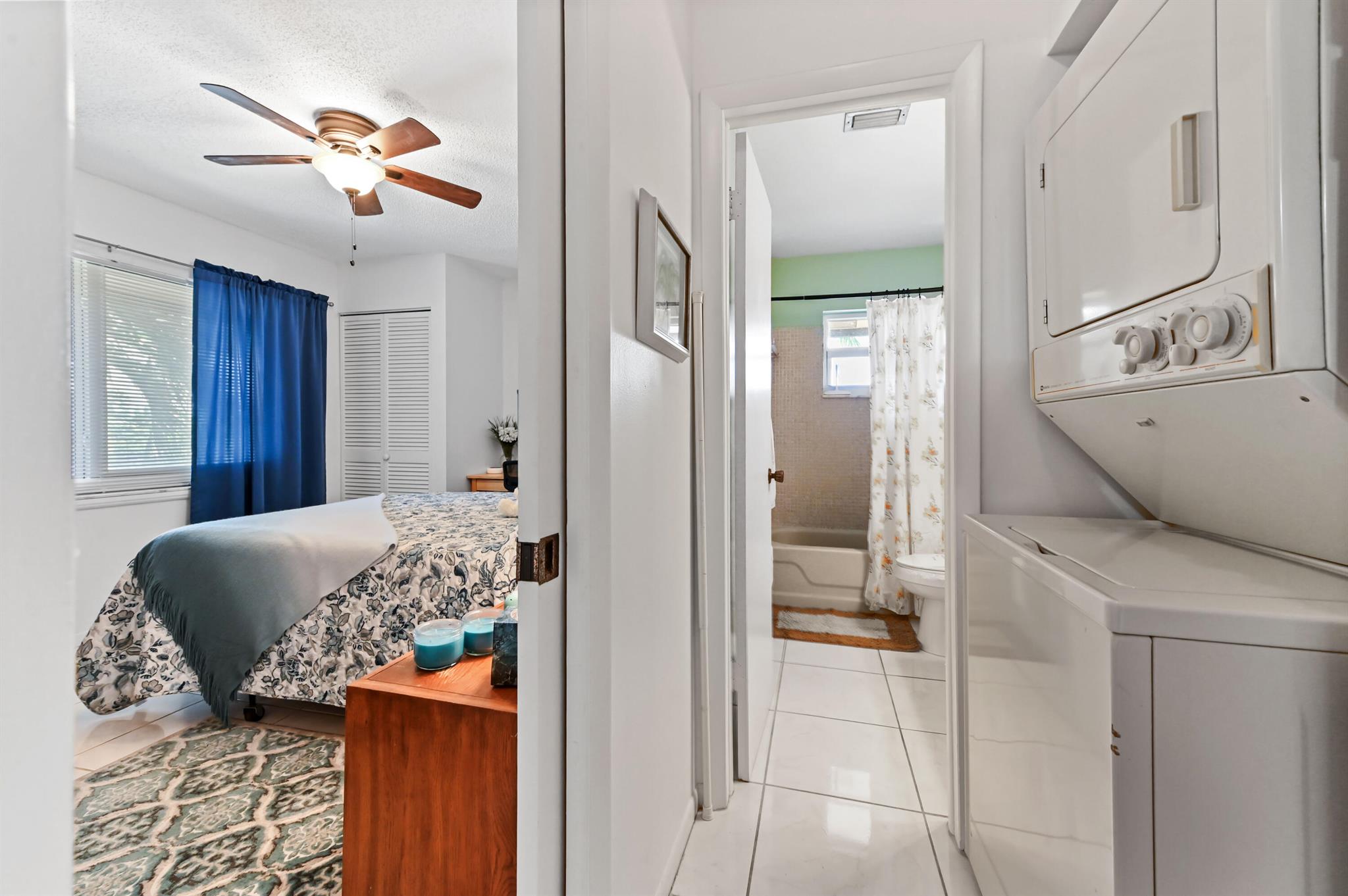 PALM GREENS - Residential