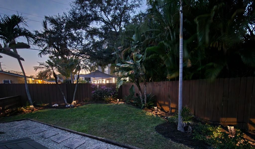 Photo of 1207 NE 12th Avenue, Fort Lauderdale, FL 33304 (MLS # B26028484)