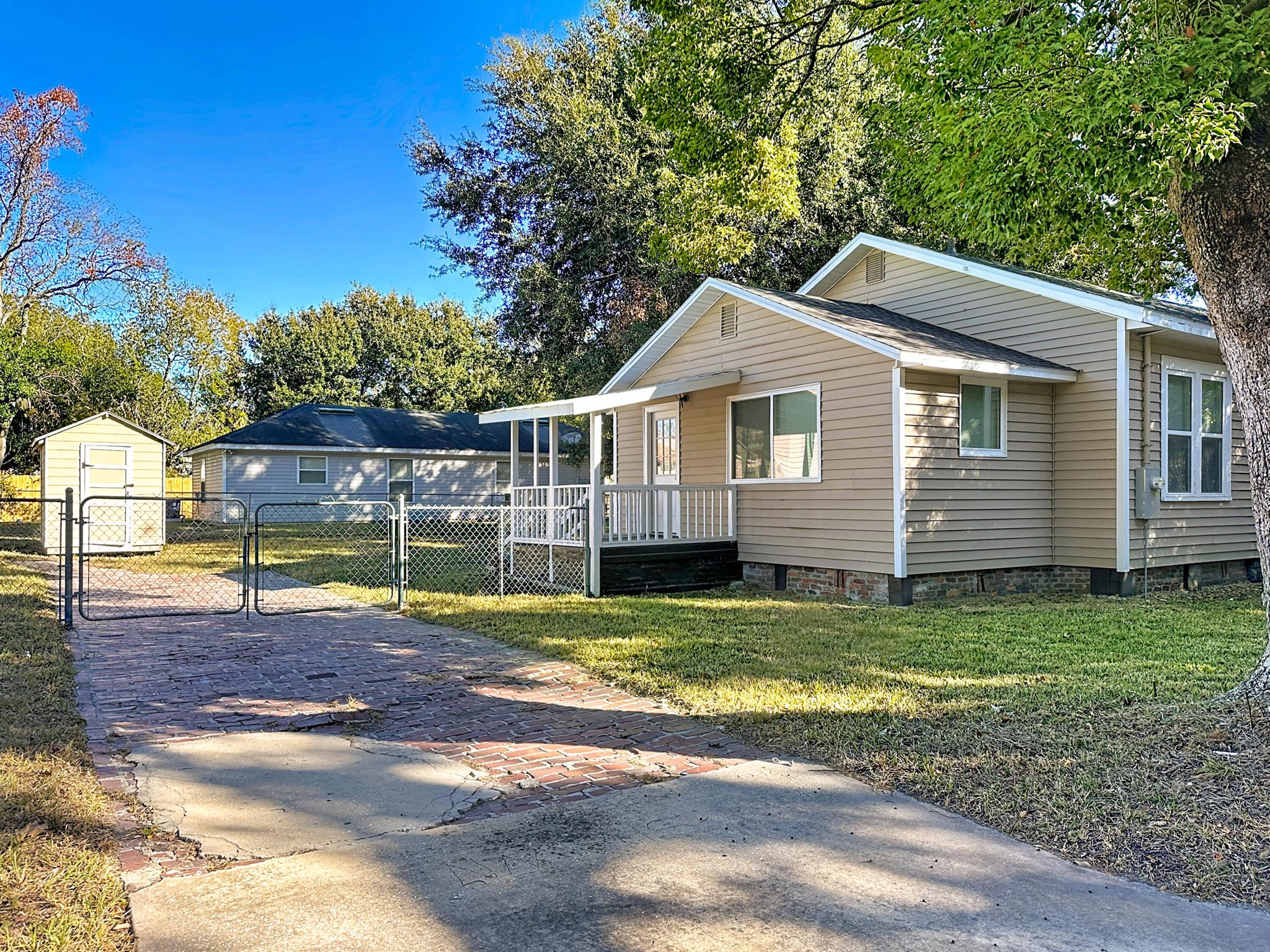 GILLEN - Residential