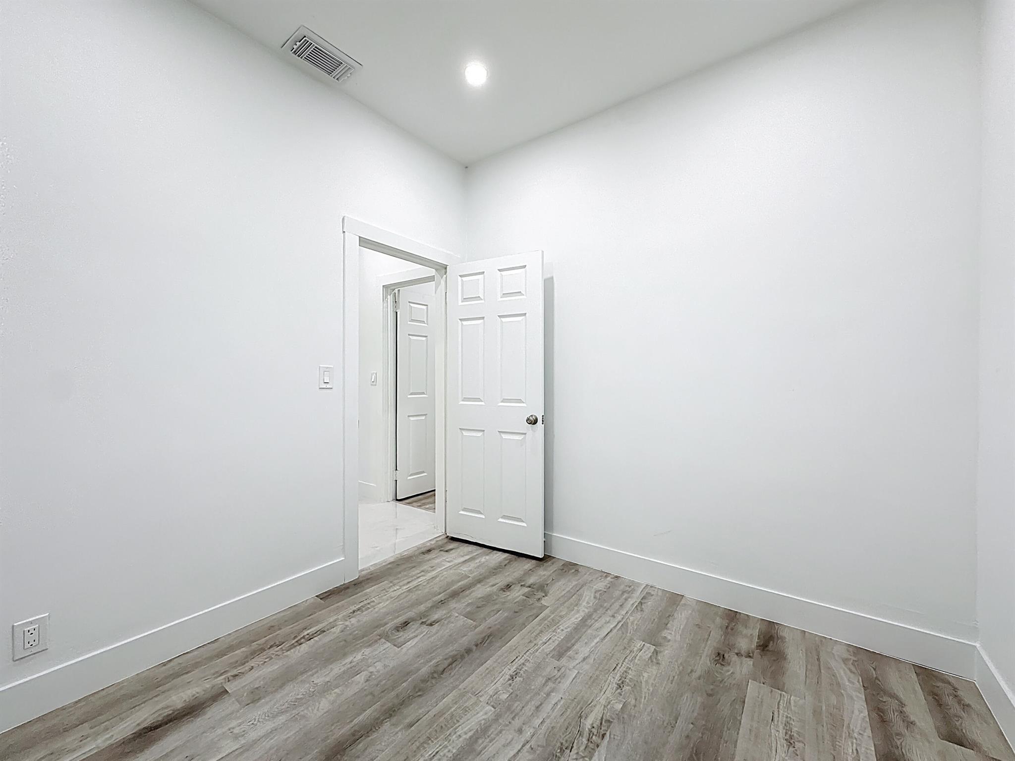 GILLEN - Residential