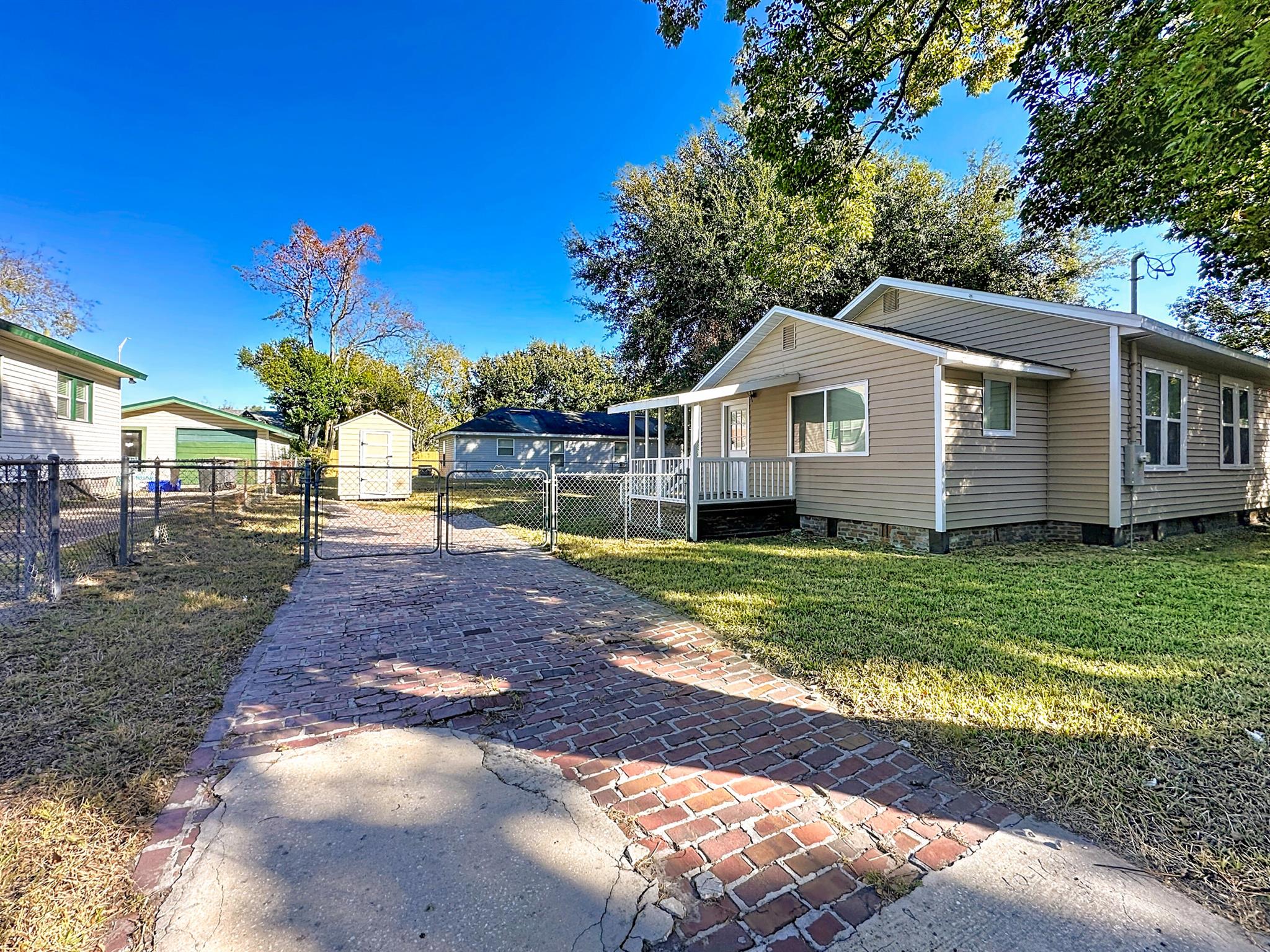 GILLEN - Residential