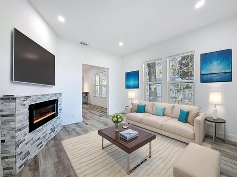 644 Willow Branch Avenue Jacksonville FL 32205