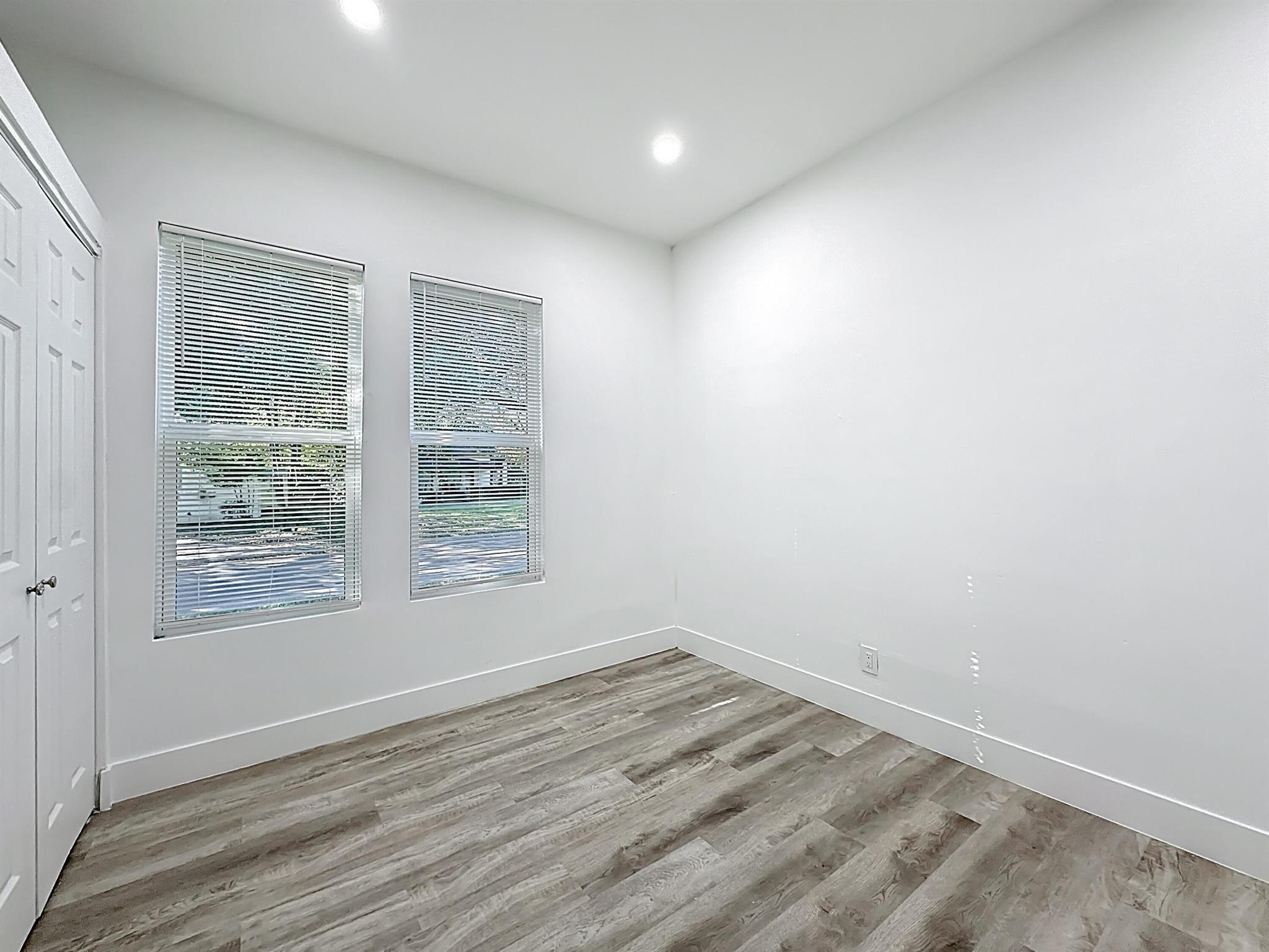 GILLEN - Residential