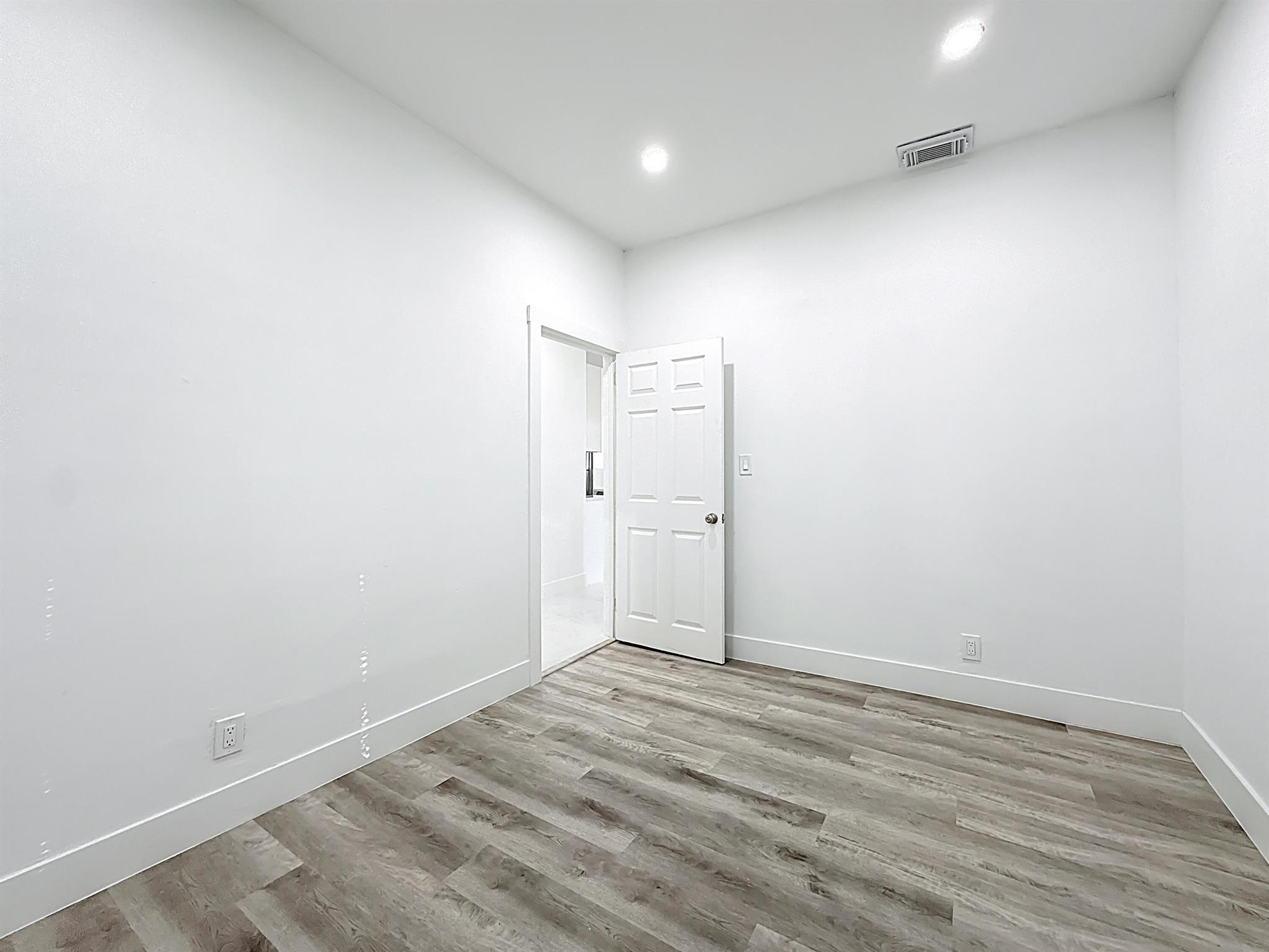 GILLEN - Residential