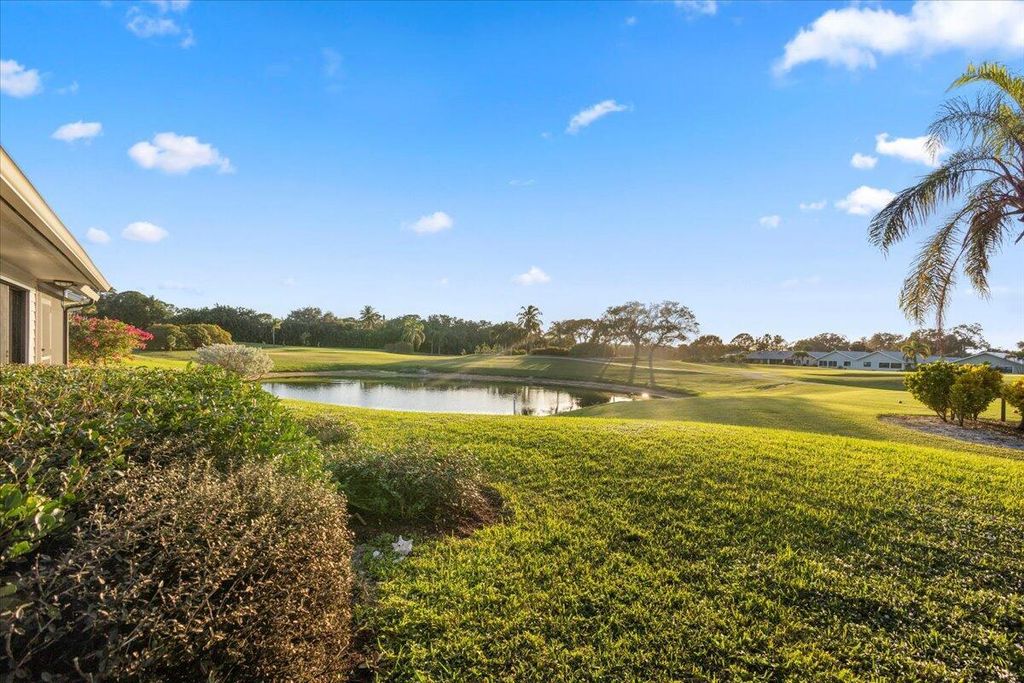 Photo of 12800 SE Laurel Valley Lane, Hobe Sound, FL 33455 (MLS # R10938546)