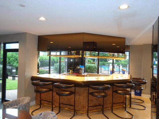 BARCLAY BEACH CLUB PHASE - Residential Lease