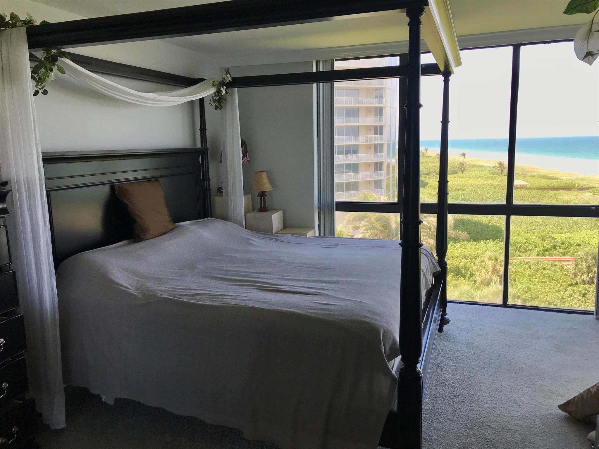 BARCLAY BEACH CLUB PHASE - Residential Lease