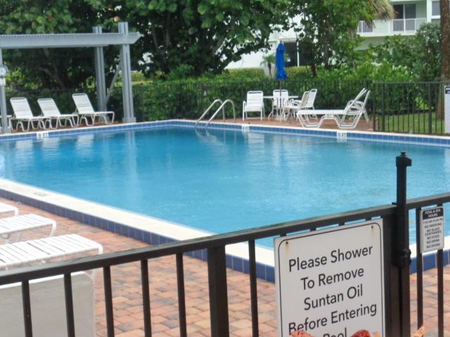 BARCLAY BEACH CLUB PHASE - Residential Lease