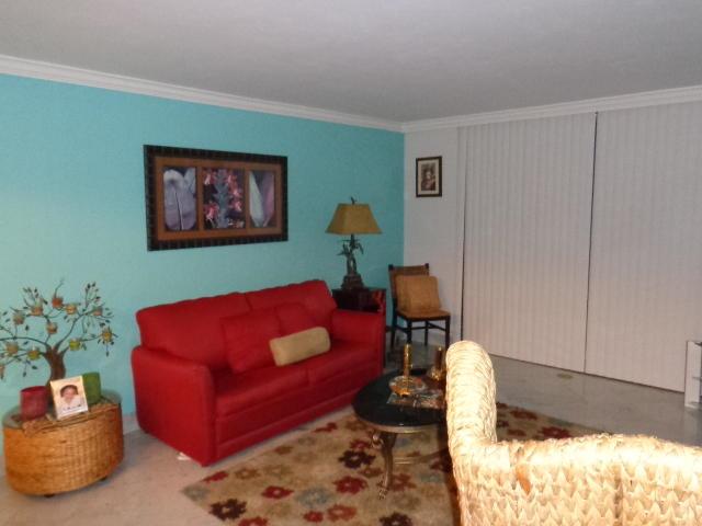 BARCLAY BEACH CLUB PHASE - Residential Lease