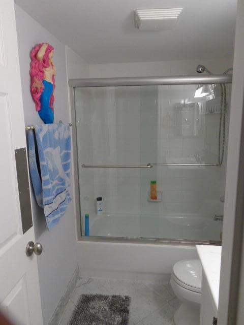 BARCLAY BEACH CLUB PHASE 1, A CONDOMINIUM - Residential Lease