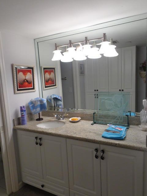 BARCLAY BEACH CLUB PHASE 1, A CONDOMINIUM - Residential Lease